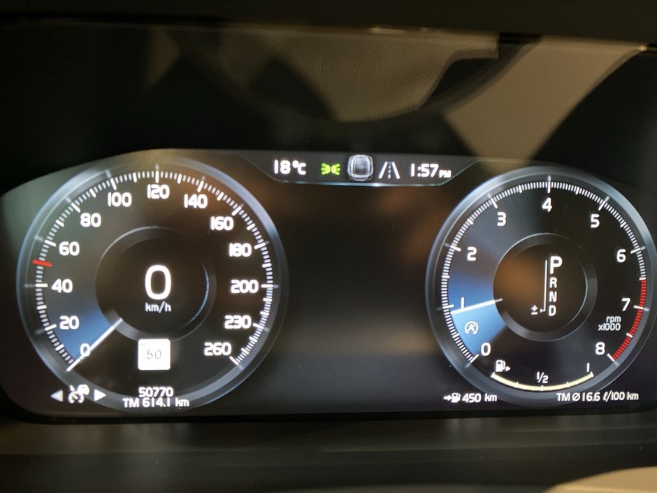 2022 Volvo XC90 T6 AWD R-Design 7 Seater-16