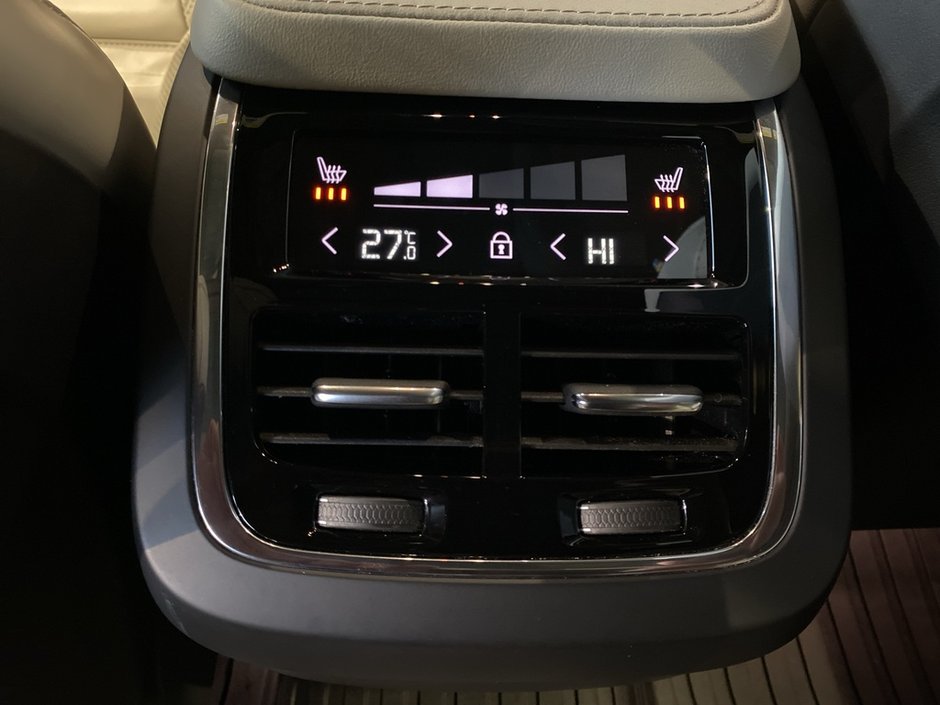 2022 Volvo XC90 T6 AWD R-Design 7 Seater-19