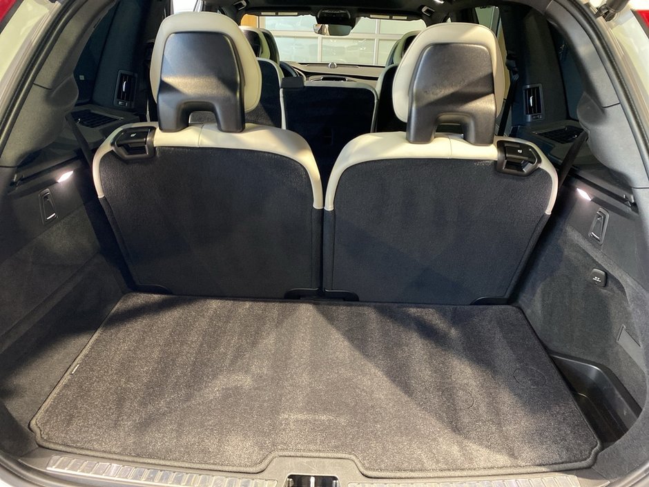 2022 Volvo XC90 T6 AWD R-Design 7 Seater-21