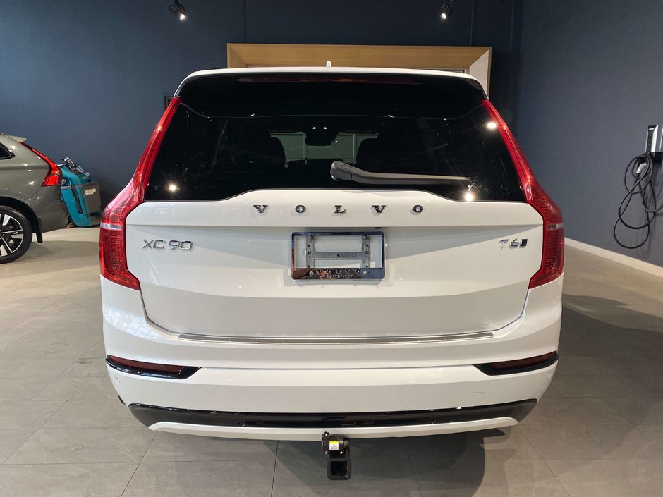 2022 Volvo XC90 T6 AWD R-Design 7 Seater-3