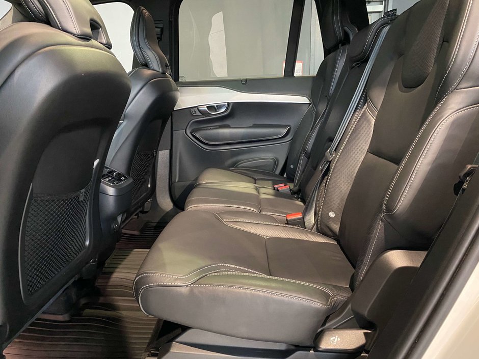 2022 Volvo XC90 T6 AWD R-Design 7 Seater-17