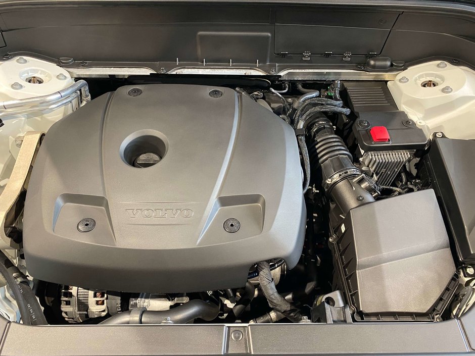 2022 Volvo XC90 T6 AWD R-Design 7 Seater-28