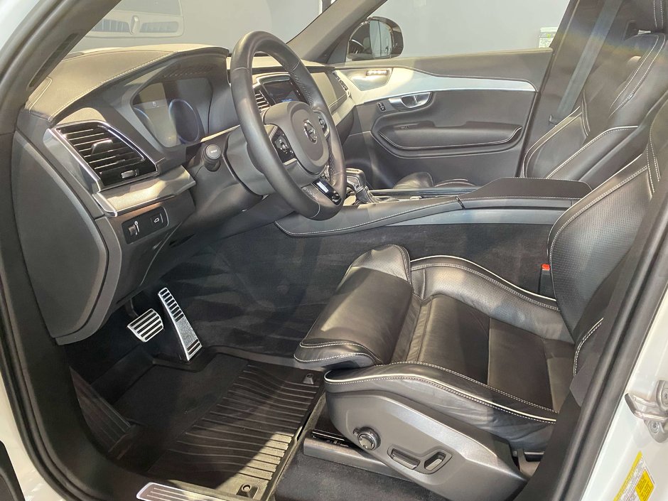2022 Volvo XC90 T6 AWD R-Design 7 Seater-9