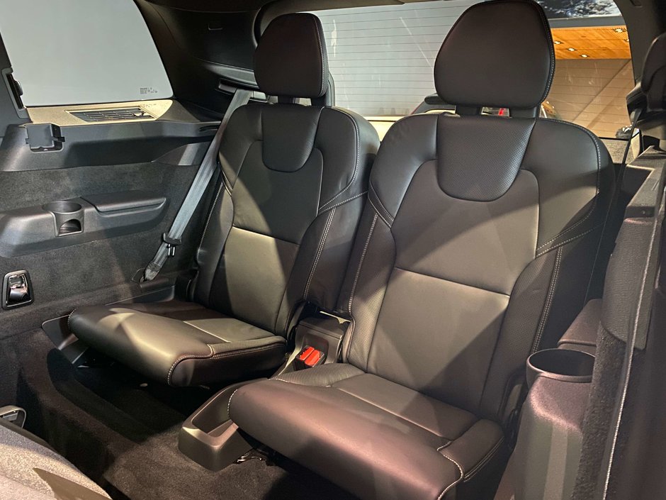 2022 Volvo XC90 T6 AWD R-Design 7 Seater-19