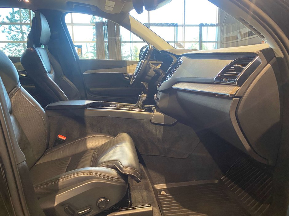 2022 Volvo XC90 T6 AWD Inscription (7-Seat)-24