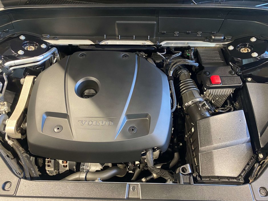 2022 Volvo XC90 T6 AWD Inscription (7-Seat)-27