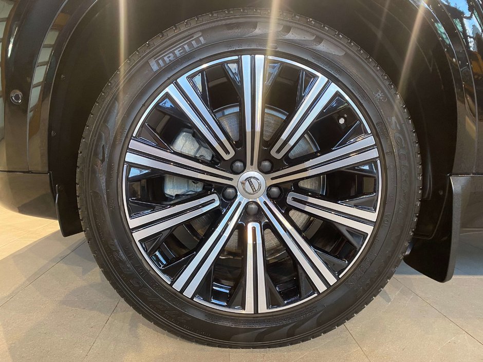2022 Volvo XC90 T6 AWD Inscription (7-Seat)-8