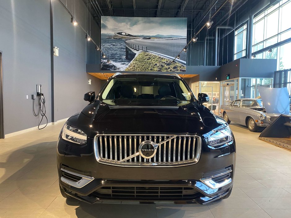 2022 Volvo XC90 T6 AWD Inscription (7-Seat)-7