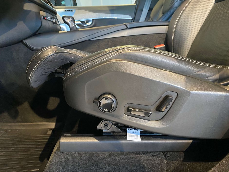 2022 Volvo XC90 T6 AWD Inscription (6-Seat)-11