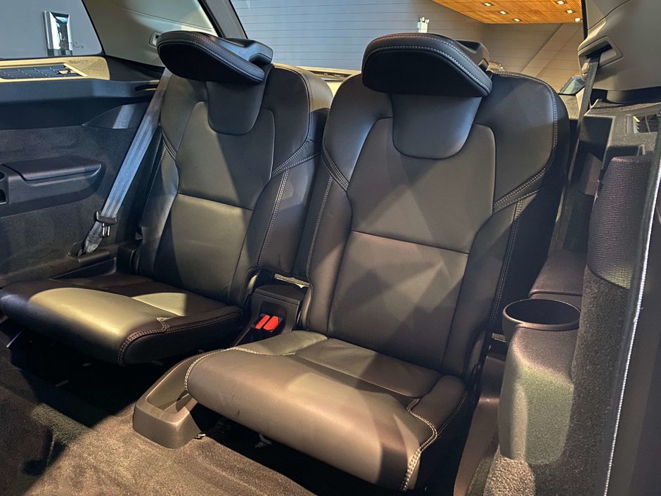 2022 Volvo XC90 T6 AWD Inscription (6-Seat)-18