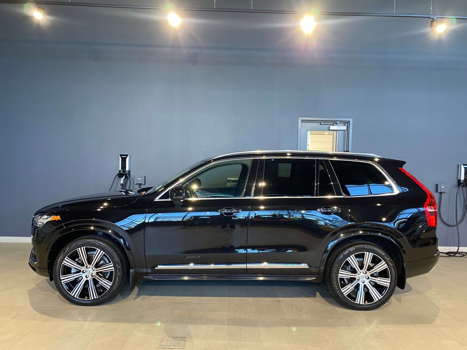 2022 Volvo XC90 T6 AWD Inscription (6-Seat)-1