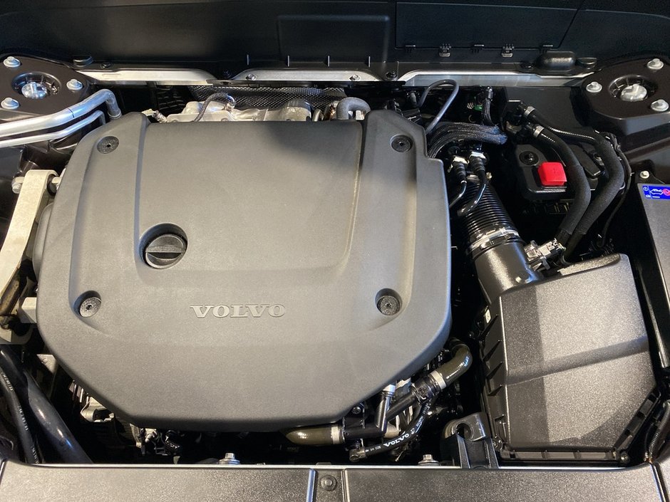 2023 Volvo XC90 B6 AWD Ultimate Dark-29