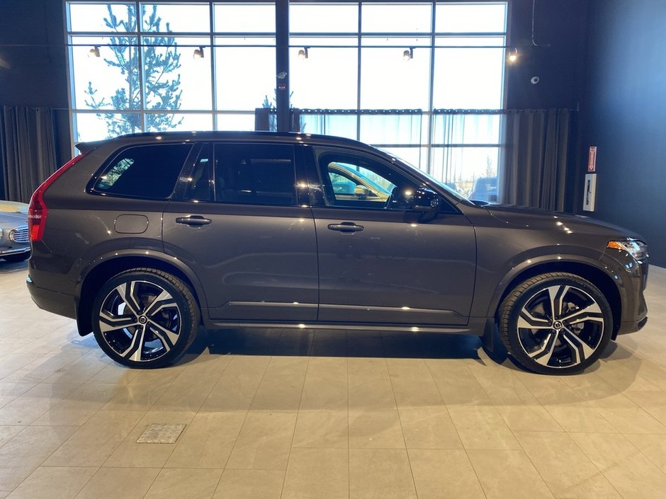 2023 Volvo XC90 B6 AWD Ultimate Dark-5