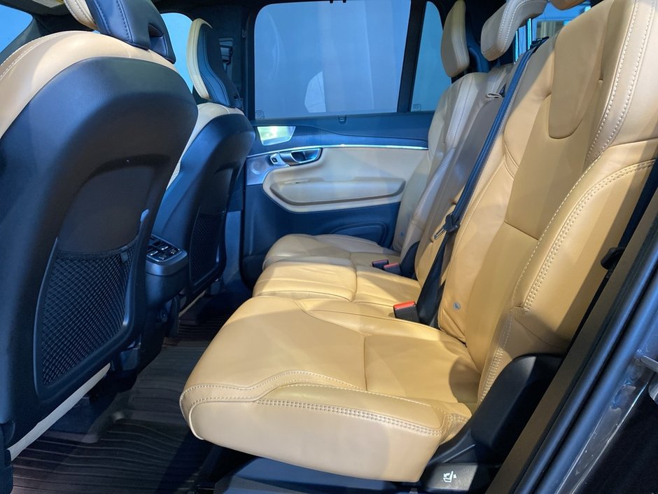 2023 Volvo XC90 B6 AWD Ultimate Dark-18