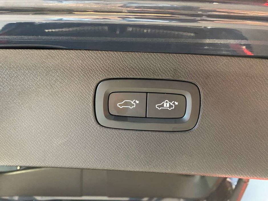 2023 Volvo XC90 B6 AWD Ultimate Bright-22