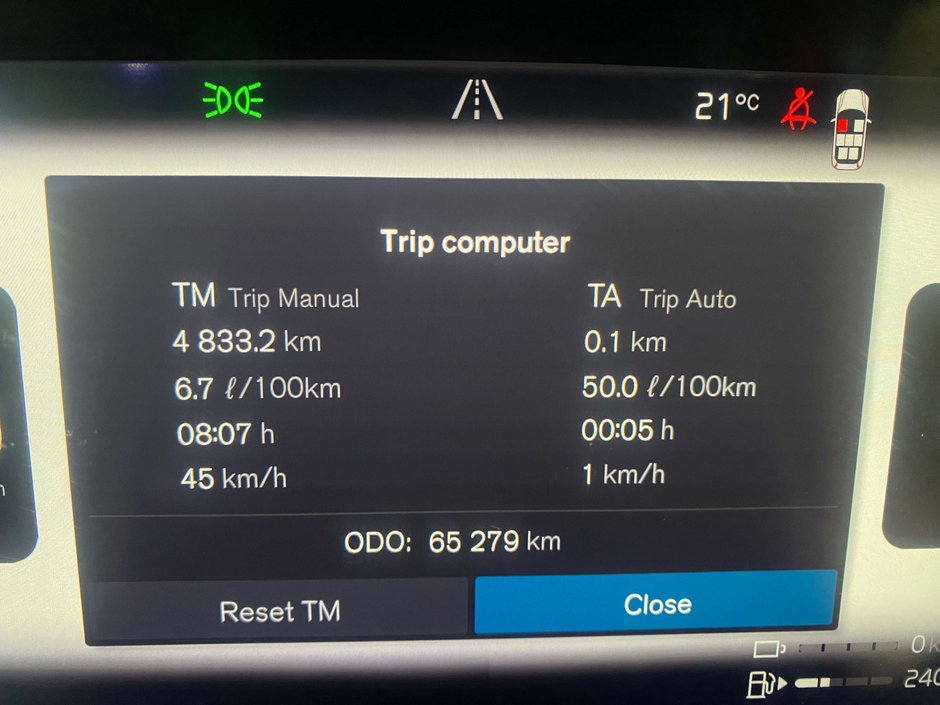 2023 Volvo XC90 Recharge Ultimate Dark-16