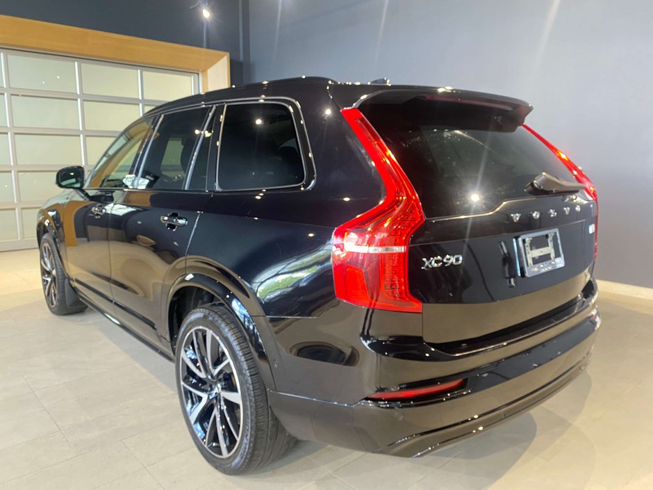 2023 Volvo XC90 Recharge Ultimate Dark-2