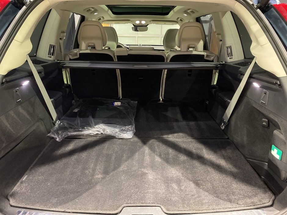 2024 Volvo XC90 B6 AWD Ultimate Bright Theme 7-Seater-22