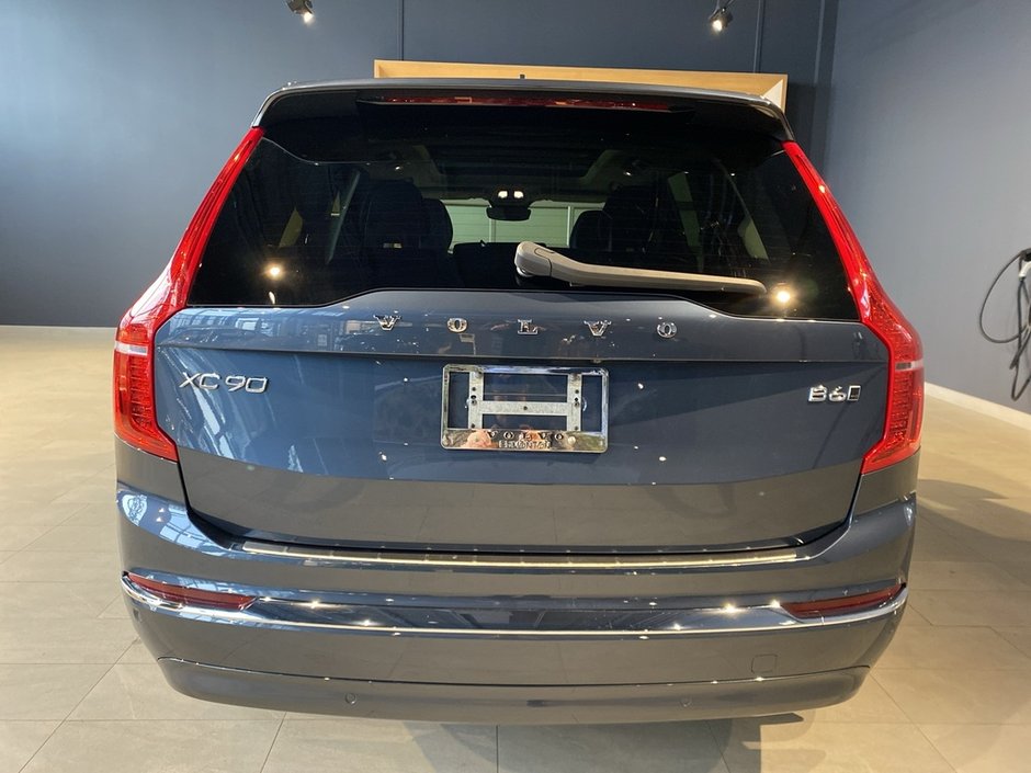 2024 Volvo XC90 B6 AWD Core Bright Theme 7-Seater-3