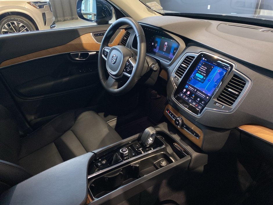 2024 Volvo XC90 B6 AWD Core Bright Theme 7-Seater-25