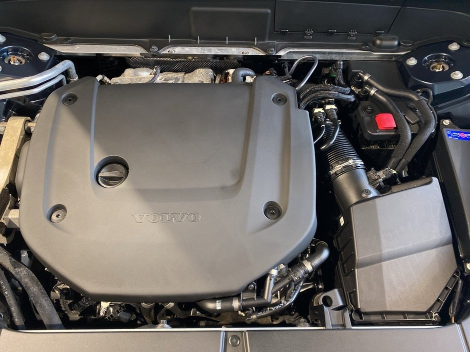 2024 Volvo XC90 B6 AWD Core Bright Theme 7-Seater-27