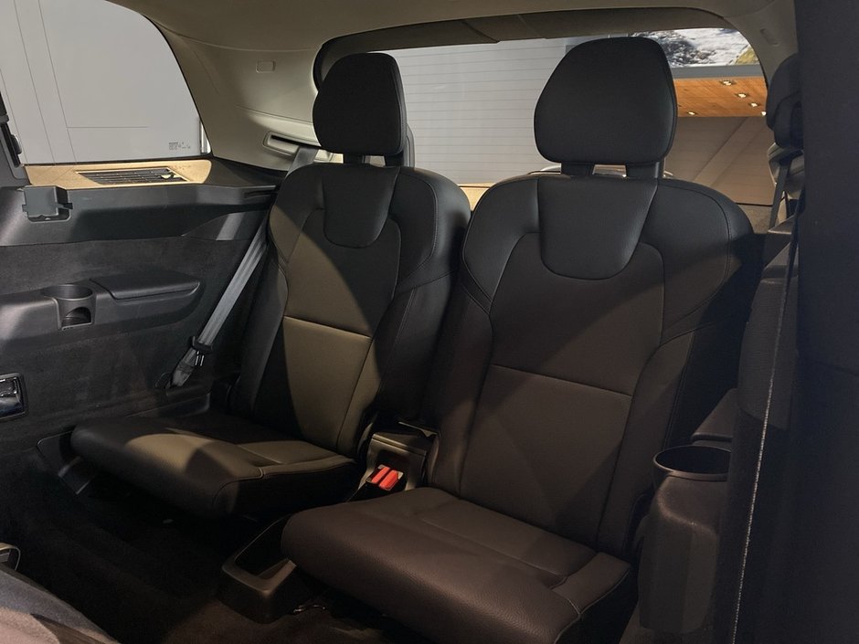 2024 Volvo XC90 B6 AWD Core Bright Theme 7-Seater-19