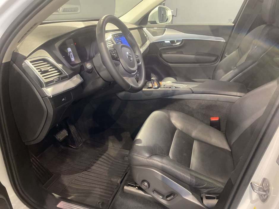 2024 Volvo XC90 B6 AWD Core Bright Theme 7-Seater-9