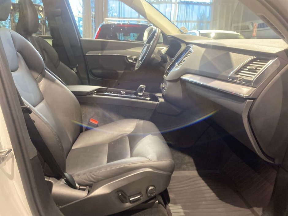 2024 Volvo XC90 B6 AWD Core Bright Theme 7-Seater-21