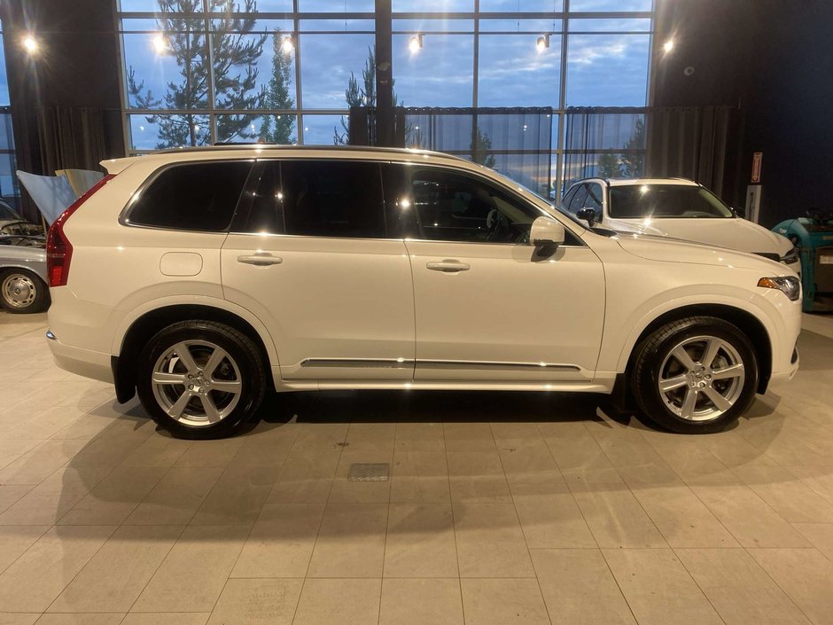 2024 Volvo XC90 B6 AWD Core Bright Theme 7-Seater-5