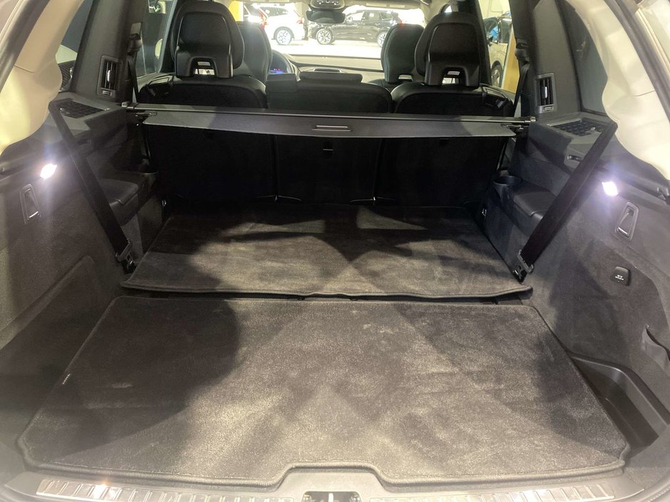 2024 Volvo XC90 B6 AWD Core Bright Theme 7-Seater-18