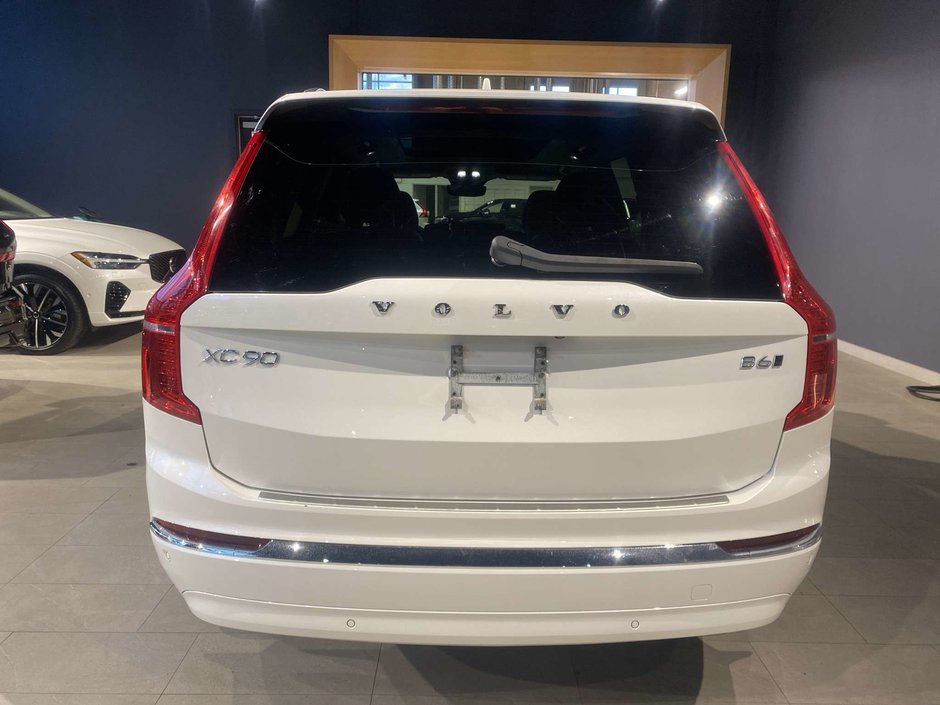 2024 Volvo XC90 B6 AWD Core Bright Theme 7-Seater-3