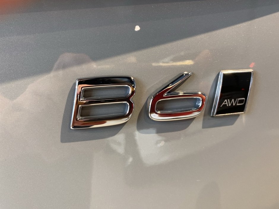 2024 Volvo XC90 B6 AWD Plus Bright Theme 7-Seater-26