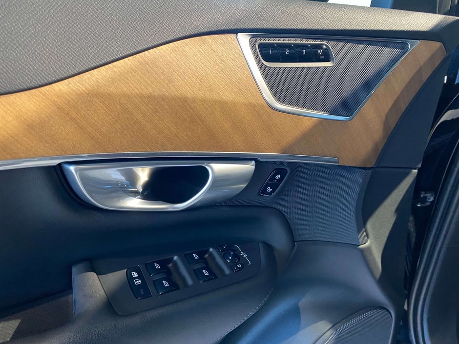 2024 Volvo XC90 B6 AWD Core Bright Theme 7-Seater-10