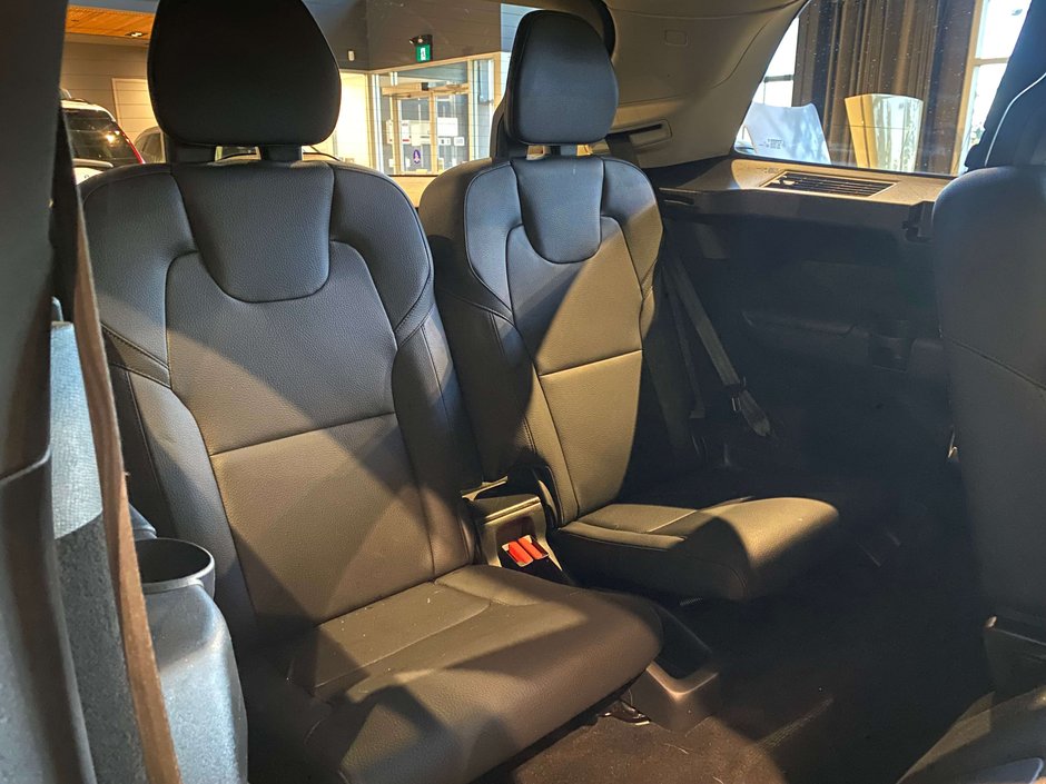2024 Volvo XC90 B6 AWD Plus Bright Theme 7-Seater-19