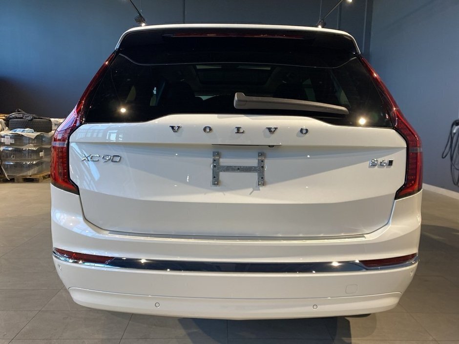 2025 Volvo XC90 2025.5 B6 AWD Core Bright Theme 7-Seater-3