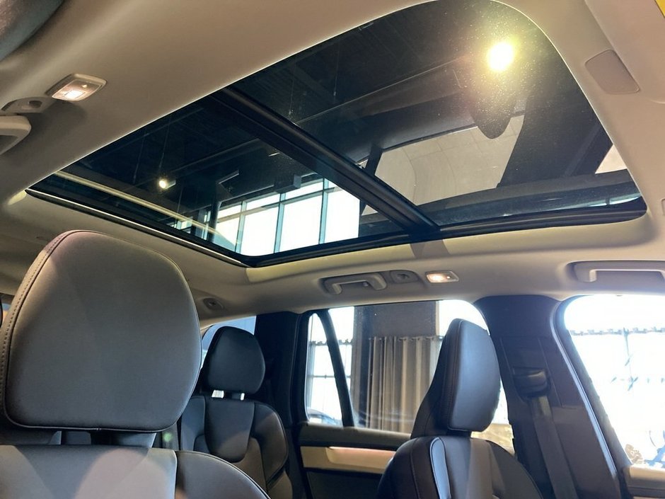 2025 Volvo XC90 2025.5 B6 AWD Core Bright Theme 7-Seater-26