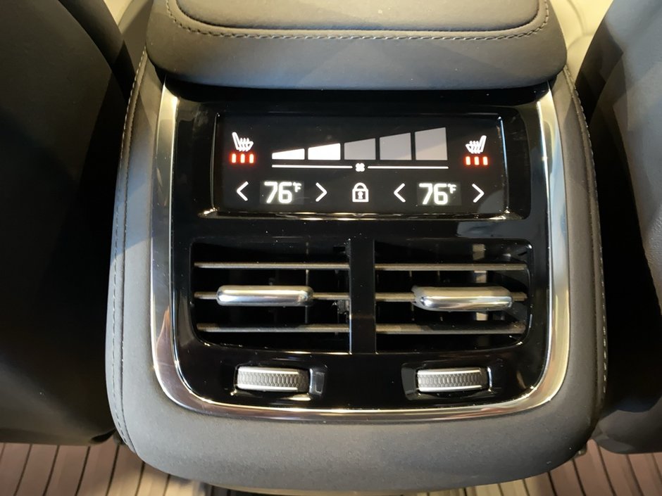 2025 Volvo XC90 2025.5 B6 AWD Plus Bright Theme 7-Seater-18