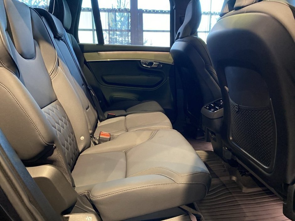 2025 Volvo XC90 2025.5 B6 AWD Plus Bright Theme 7-Seater-23