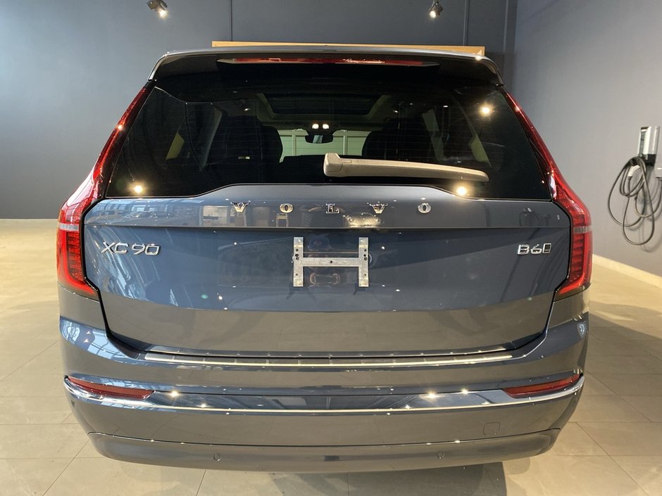 2025 Volvo XC90 2025.5 B6 AWD Ultra Bright Theme 7-Seater-3