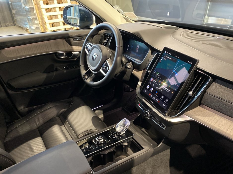 2025 Volvo XC90 2025.5 B6 AWD Ultra Bright Theme 7-Seater-25