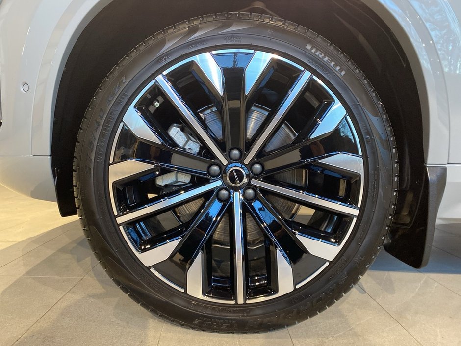 2025 Volvo XC90 2025.5 B6 AWD Ultra Bright Theme 7-Seater-8