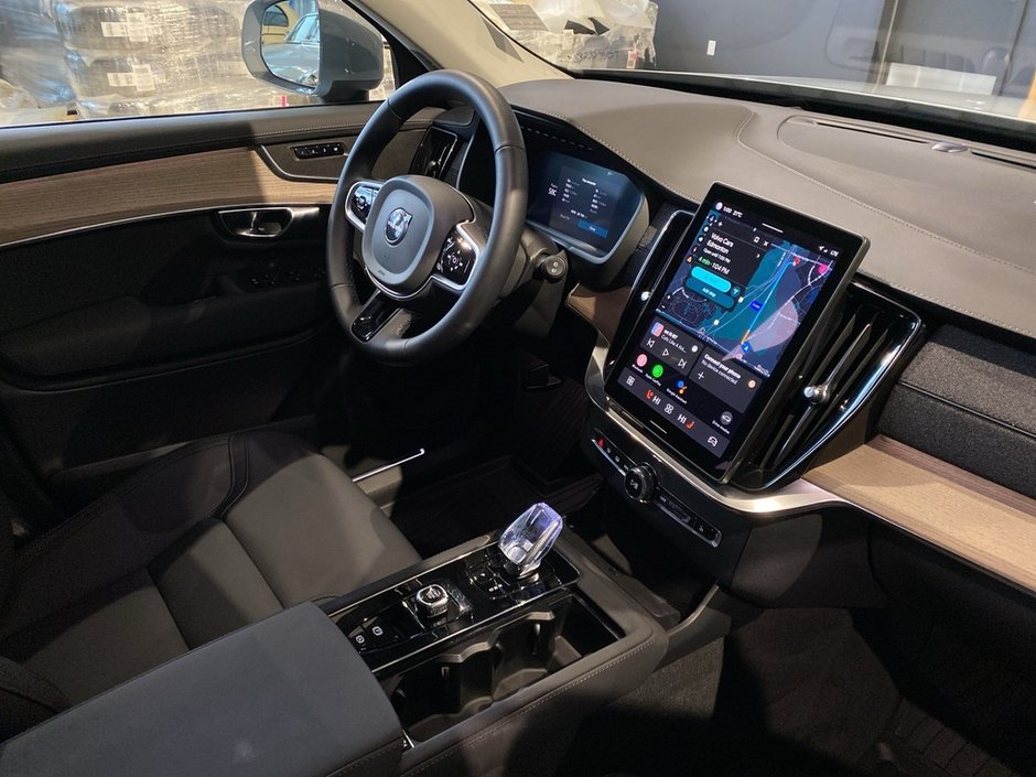 2025 Volvo XC90 2025.5 B6 AWD Plus Bright Theme 7-Seater-24