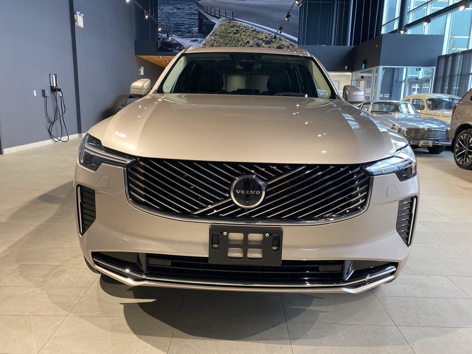 2026 Volvo XC90 B6 AWD Ultra Bright Theme 7-Seater-7