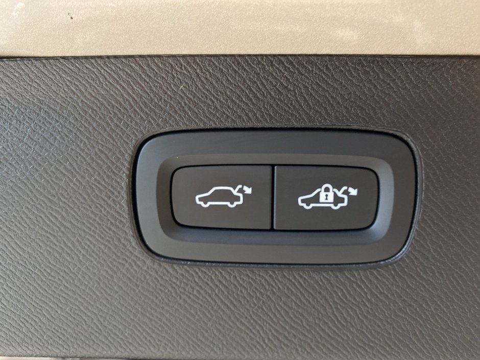 2026 Volvo XC90 B6 AWD Ultra Bright Theme 7-Seater-21