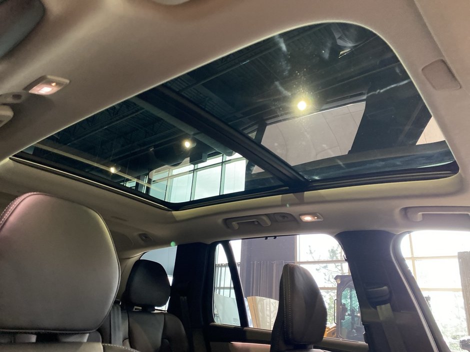 2026 Volvo XC90 B6 AWD Ultra Bright Theme 7-Seater-25