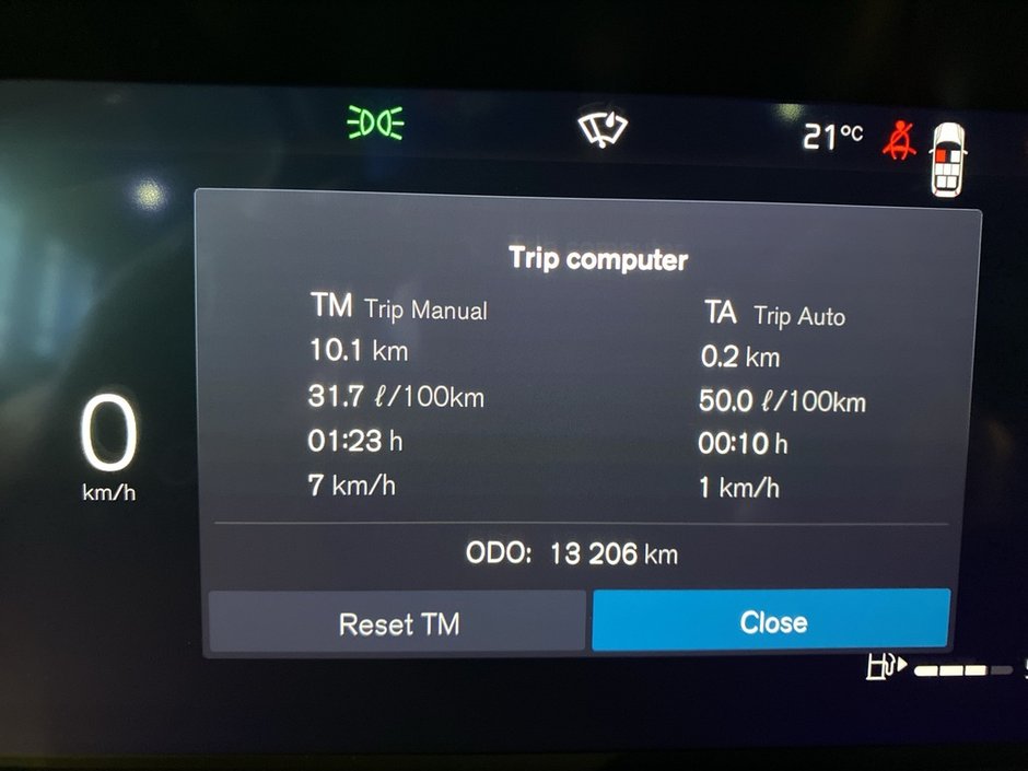 2026 Volvo XC90 B6 AWD Plus Dark Theme 7-Seater-16