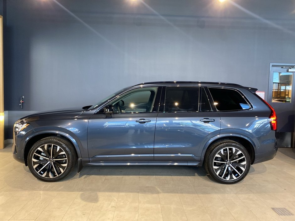 2026 Volvo XC90 B6 AWD Plus Dark Theme 7-Seater-1