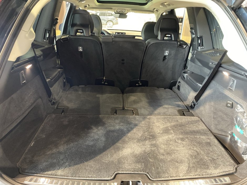 2026 Volvo XC90 B6 AWD Plus Dark Theme 7-Seater-21