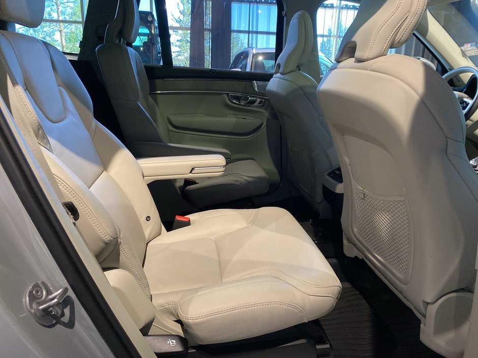 2026 Volvo XC90 B6 AWD Ultra Bright Theme 6-Seater-23