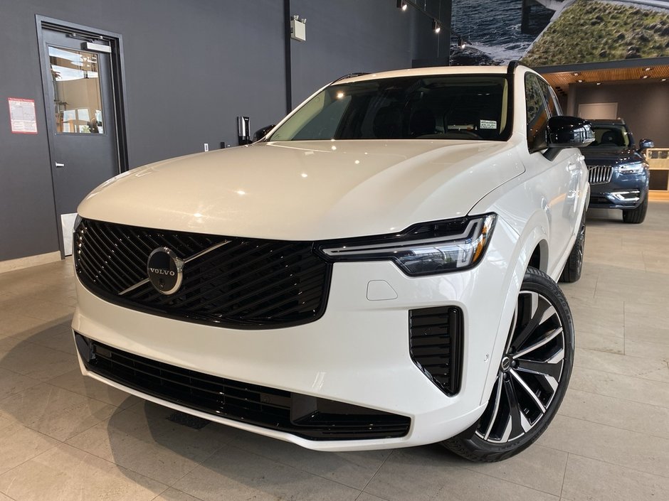 2026 Volvo XC90 B6 AWD Plus Dark Theme 7-Seater-0